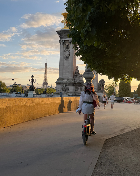 PARIS WITH KLOU