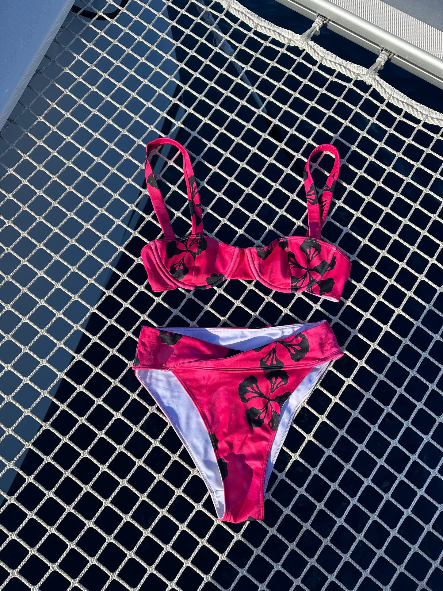 Alexia High waisted bottoms // Hibiscus PINK